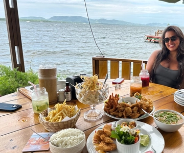 Florianópolis: Scenic Boat Trip with Brazilian Lunch