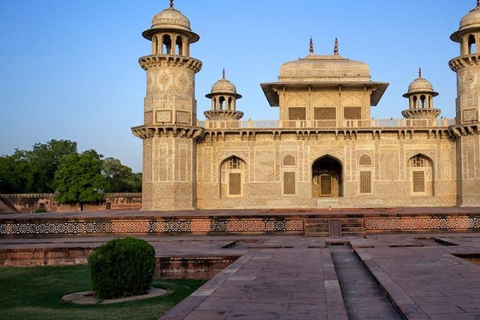 From Delhi: Taj Mahal & Agra Private Day Trip with Transfers From Delhi: Private AC Car, Driver and Guide