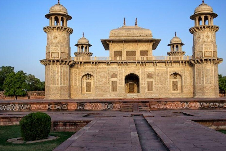 From Delhi: Taj Mahal & Agra Private Day Trip with Transfers From Delhi: Private AC Car, Driver and Guide