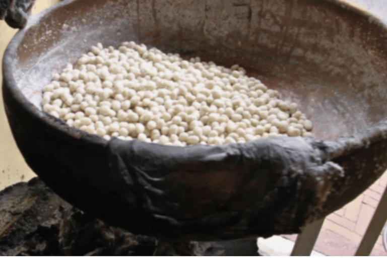 Quito: Culinary Experience Tour with Tastings