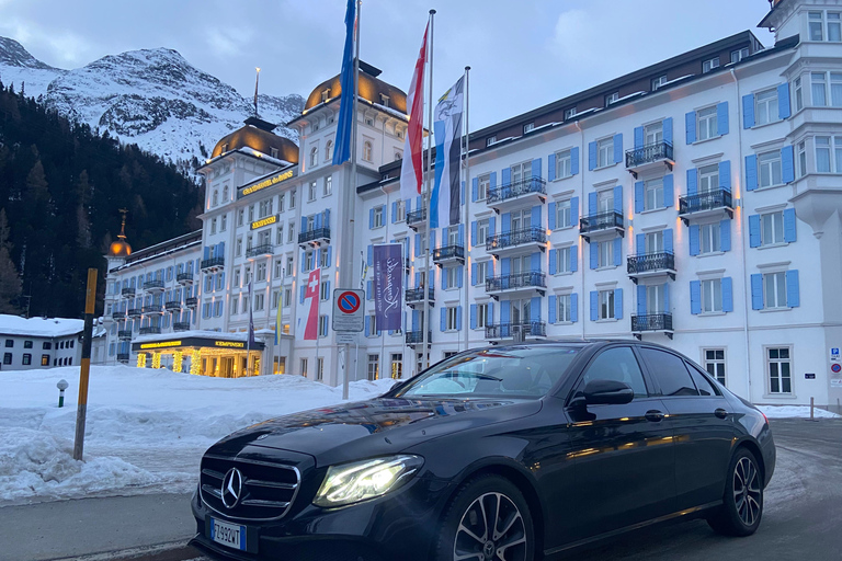 Prywatny transfer do/z lotniska MalpensaArona na lotnisko - Mercedes E-Klass