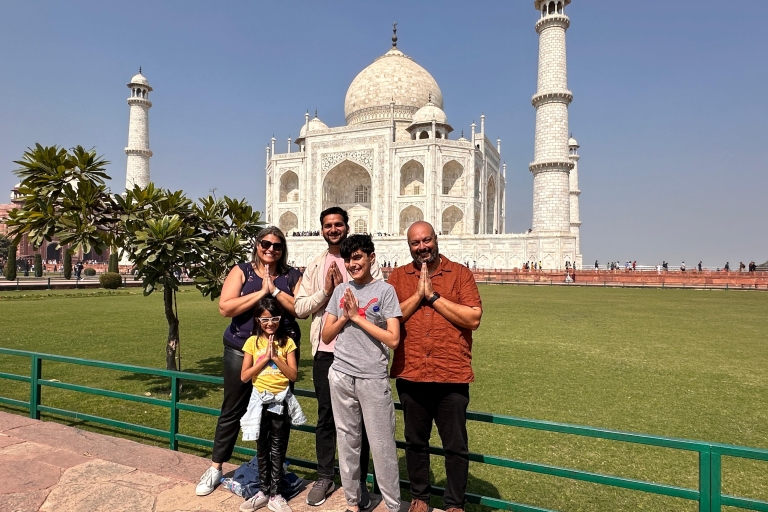 From Delhi: Private Taj Mahal and Agra Fort Trip Day Trip with Entrance Tickets and Lunch