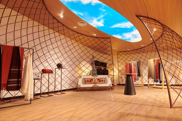 Ulaanbaatar: Gobi Cashmere Flagship Store Shopping Tour