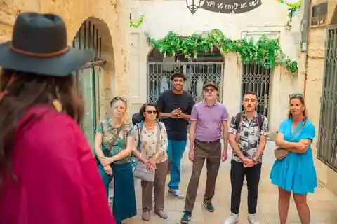 Montpellier : Visite guidée avec un guide-acteur de Nostradamus