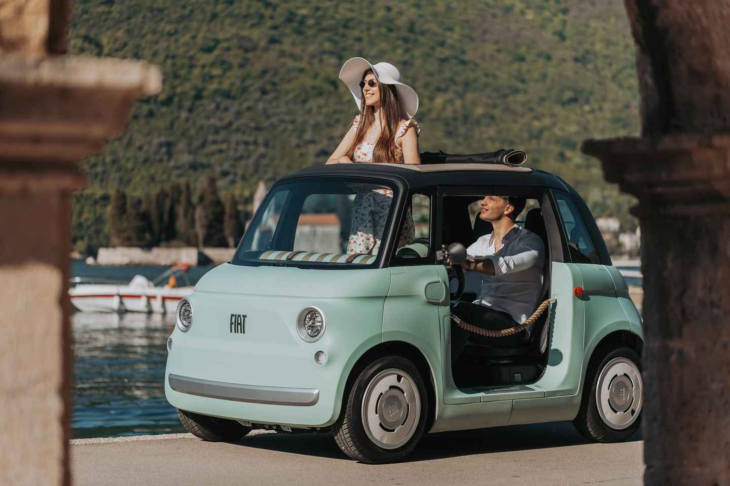 Perast: Guided Tour in a Fiat Topolino E-Car