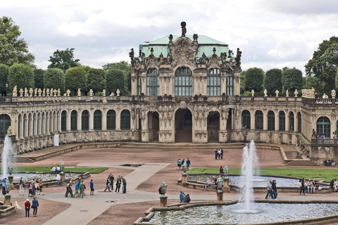 Praag: Privé transfer naar Dresden of Dresden naar Praag