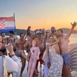Dubrovnik: festa in barca al tramonto con DJ, nuotata e ingresso al club