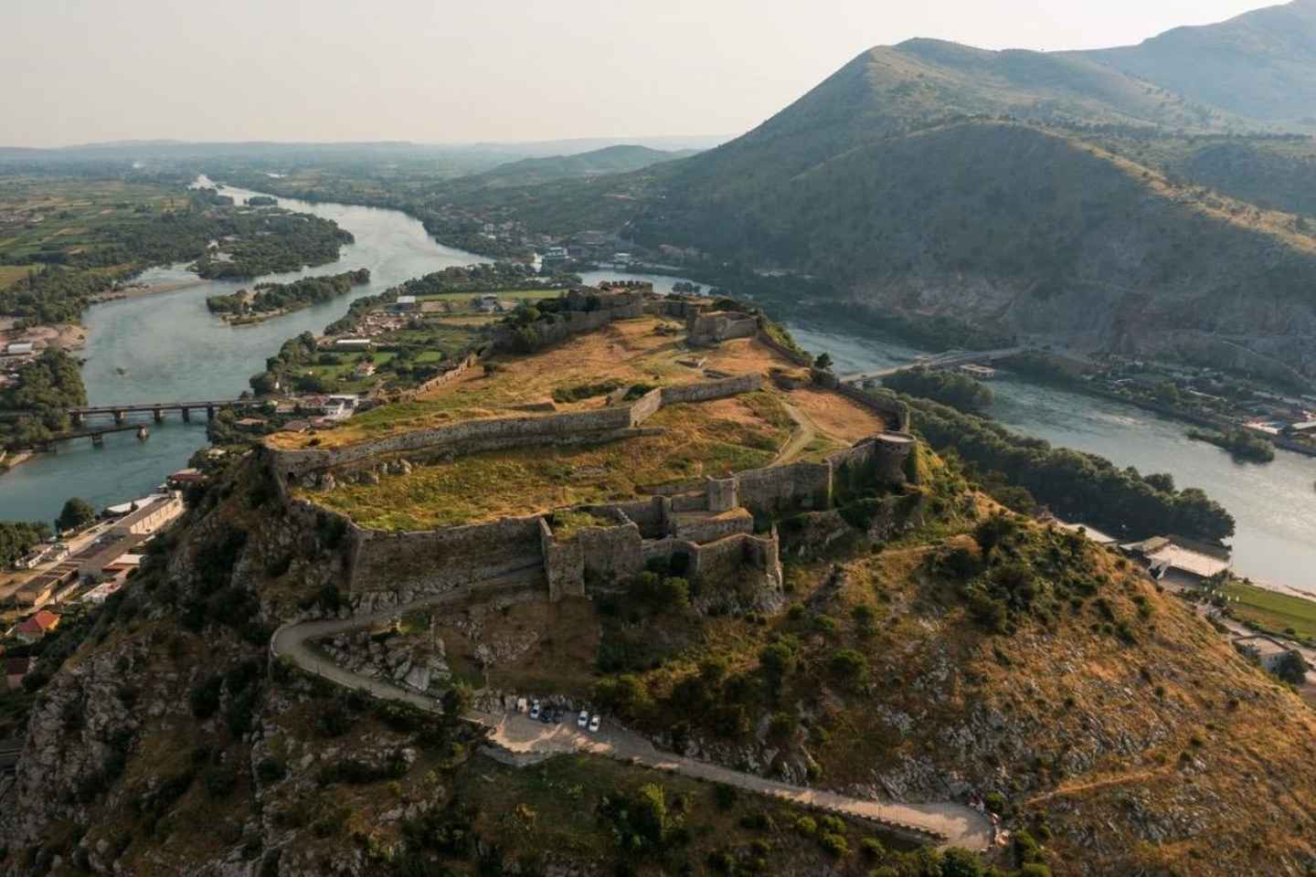 Shkodra City Guided Tour with Lunch