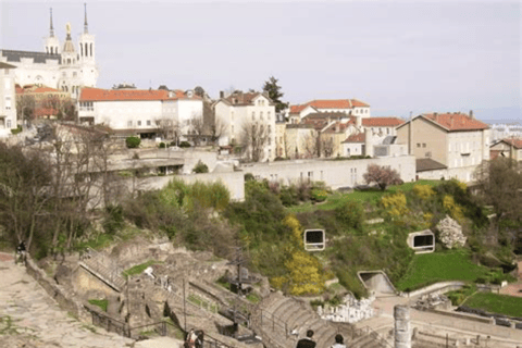 Lyon: Guided City Walking Tour with Local Guide