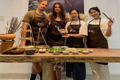 Da Nang : Excursion au marché local avec cours de cuisine maison amusante