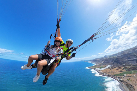 Gran Canaria: Paragliding Flight with Tapas & Pickup