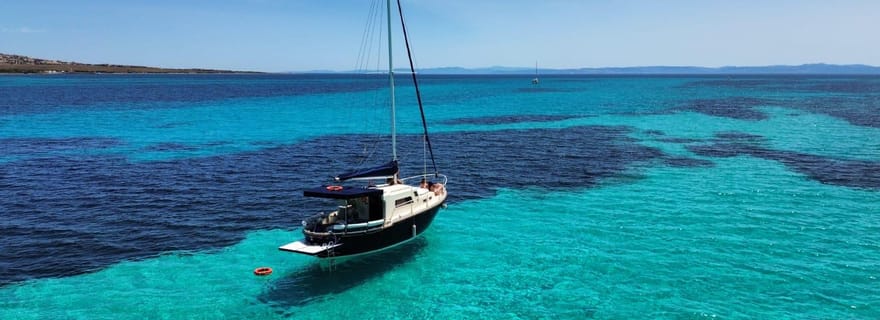 ASINARA : excursion en voilier à moteur vers l'île-parc, apéritif, déjeuner à bord.