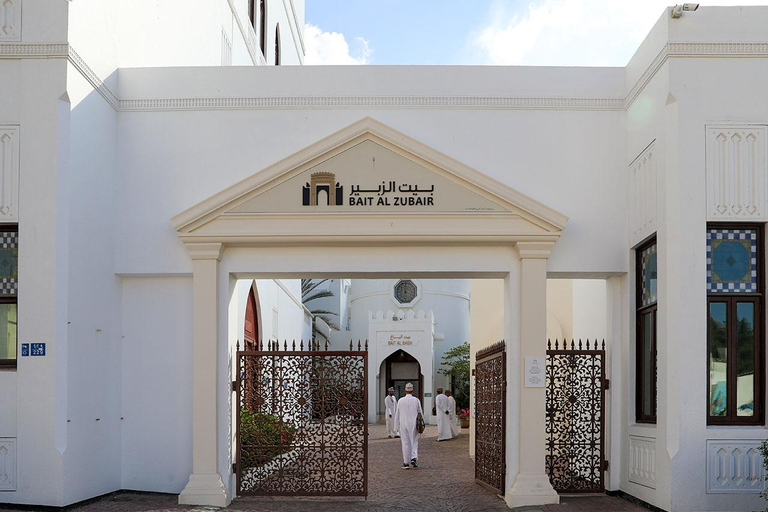 Muscat: Pottery Wheel Experience