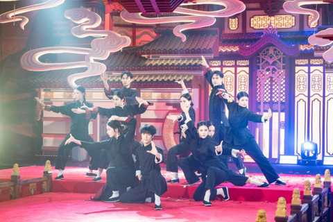 Guangzhou: Xinghe Yue Banquet Imperial Feast Dinner (Rows 3-4 · No Makeup/Costume)