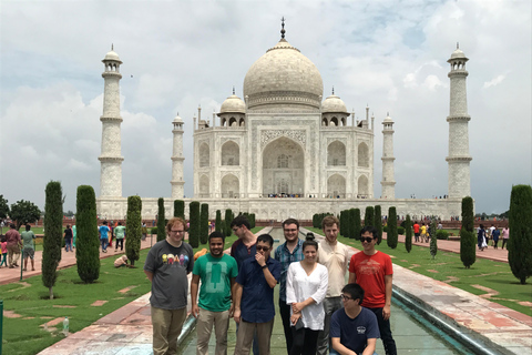 Agra Tagestour mit Mittagessen im 5-Sterne-Hotel