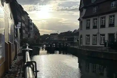 Walking tour of the city center