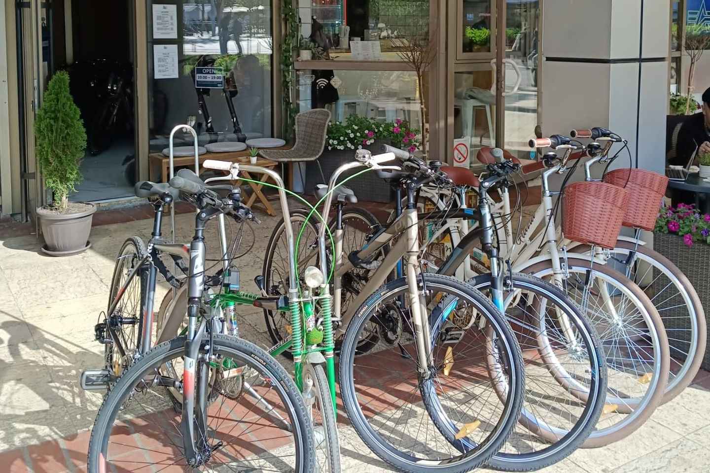 City Center Bike rental: City bike, E-Bike & Luggage storage