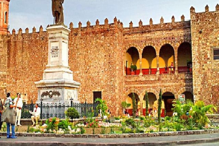 Mexico City: Full-Day Taxco and Cuernavaca Tour