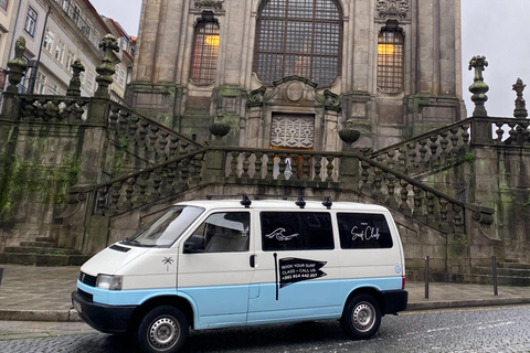 Porto: Surfing w małej grupie z transportemDoświadczenie surfingowe w małej grupie z transportem w Porto