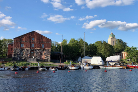 Visite de Suomenlinna en français avec DoroDécouvrez la merveilleuse Suomenlinna avec Doro - Tour en français