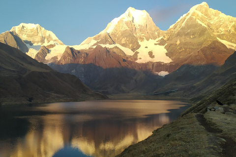 Explore Cordillera de Huayhuash on an 8DAY trek from Huaraz