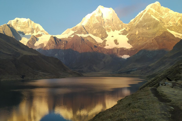 Explore Cordillera de Huayhuash on an 8DAY trek from Huaraz