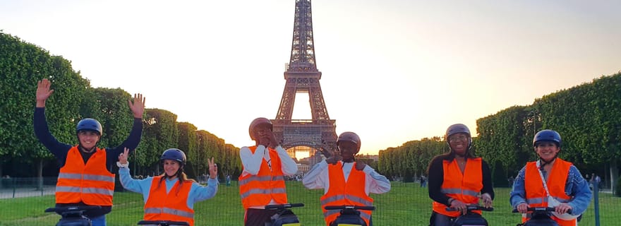 Paris : Visite guidée en Segway Paris nocturne