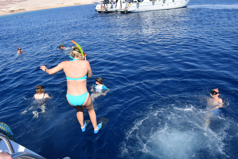 Sharm El Sheikh: Sunset Family Cruise with Snacks and drinks