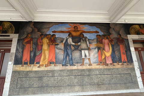 Mexico : visite guidée à pied des fresques murales de Diego Rivera