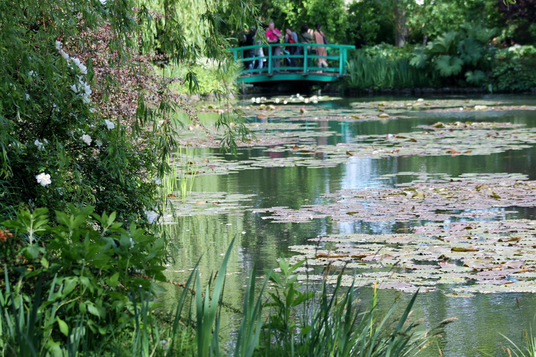 Paris VIP: Giverny Gardens Monet House Chauffeur Driven 5hrs