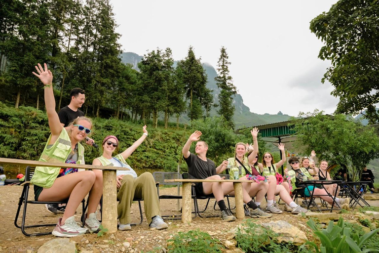 Ha Giang Loop: 3-Day Private Tour by Modern Open-Air Jeep