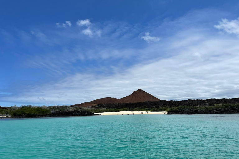 FULL DAY TOUR TO BARTOLOME ISLAND & SULLIVAN BAY