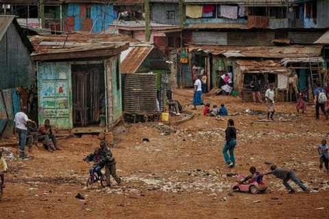 Nairobi: Kibera Slum & National Museum Private Tour 3 plus crew