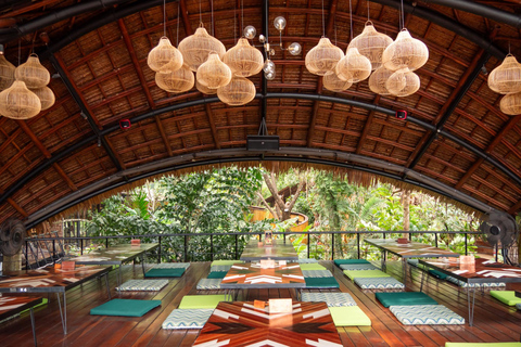 Phuket: Thai Dining Experience at Three Monkeys Restaurant Thai Set Menu for 2 - Set D