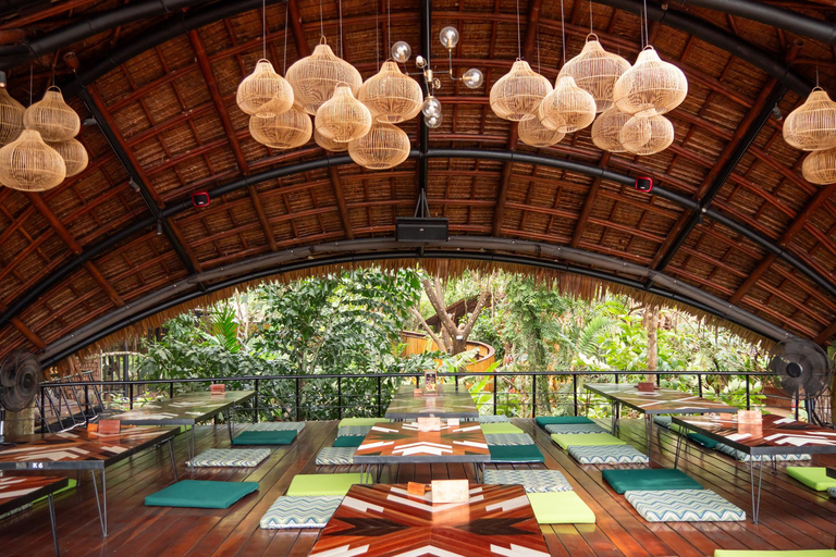 Phuket: Thai Dining Experience at Three Monkeys Restaurant Thai Set Menu for 2 - Set D