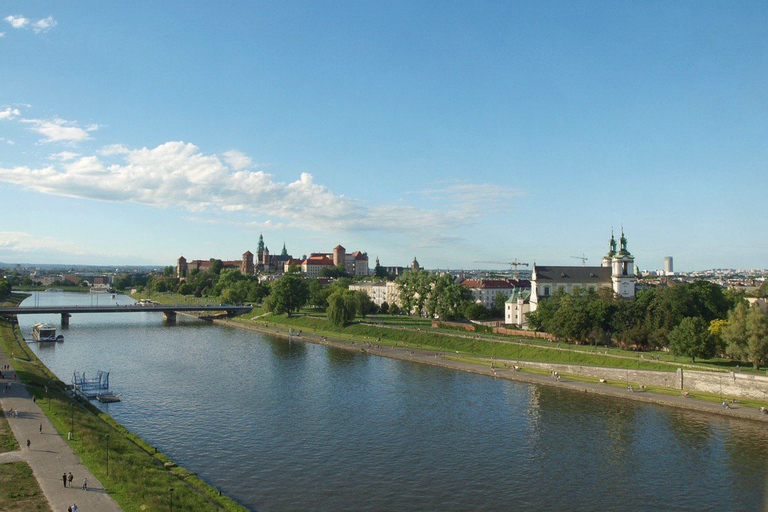 Krakow: Vistula River Sightseeing Cruise with Audio Guide