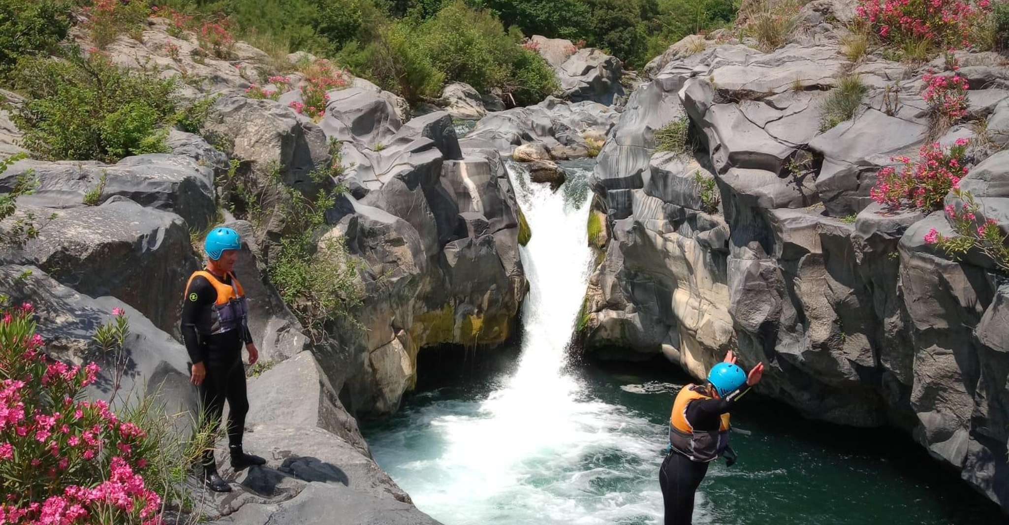 Alcantara River Jumps et Canyoning, une véritable aventure - Hizvo