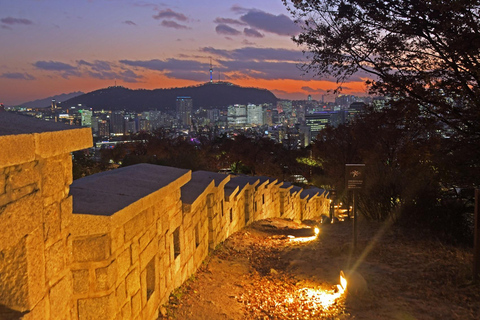 Excursion d&#039;une journée à Séoul : palais Gyeongbok, Bukchon, marché de GwangjangB. Palais Gyeongbokgung, Bukchon, marché Gwangjang et vue nocturne