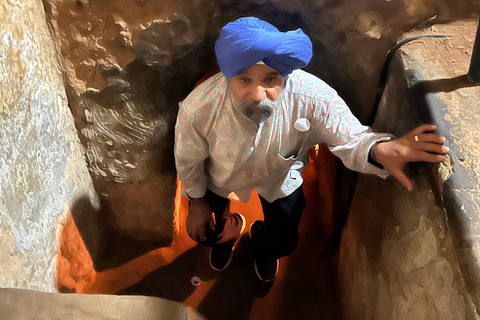 Zwarte Maagdenberg, Cu Chi tunnels, Cao Dai op de motor