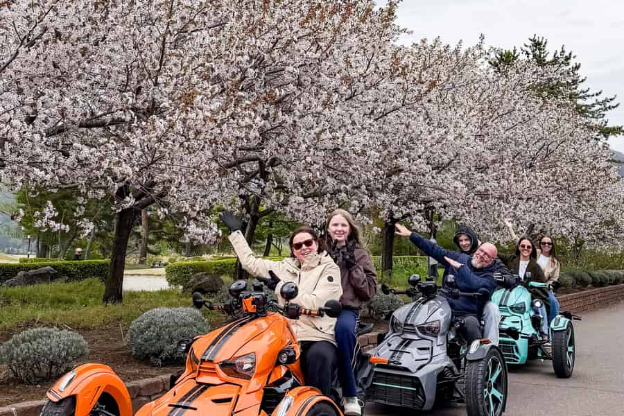 Geführte Trike-Tour am Fuji ab dem Kawaguchi-See. Foto: GetYourGuide