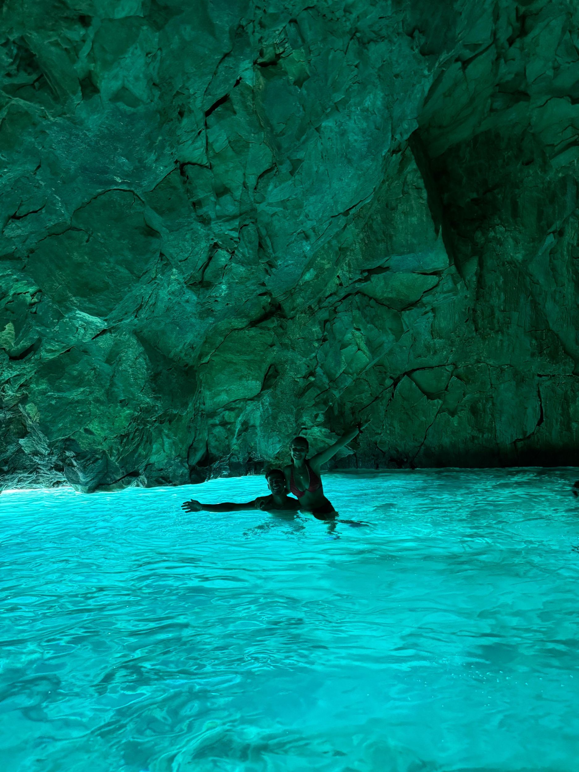 Vlora: Blaue Höhle und Grama-Bucht Ganztägige Speedboat-Tour