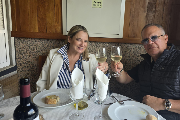 Douro Valley: Private Wine Tour with Lunch