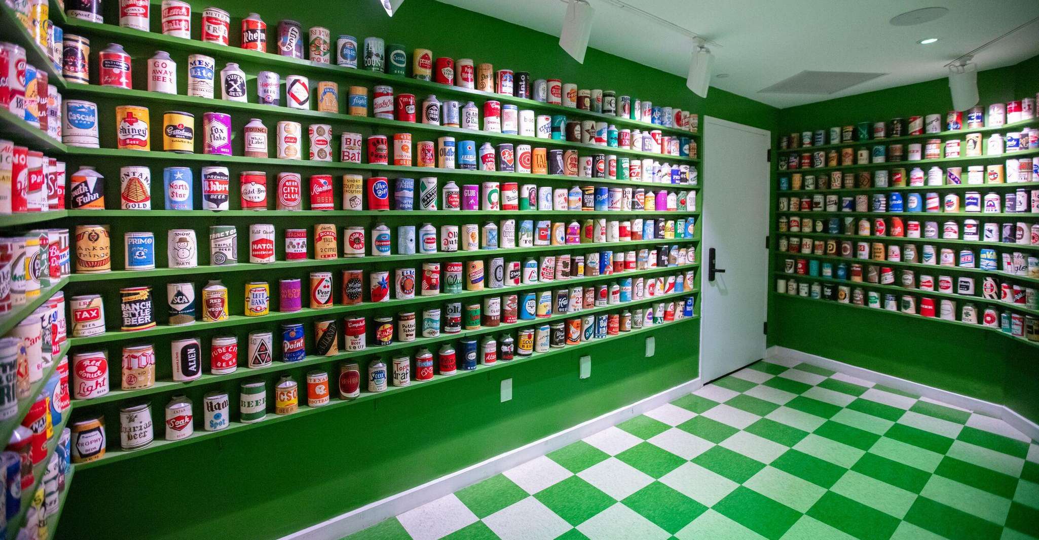 Houston: Meow Wolf - Radio Tave Ticket photo 6