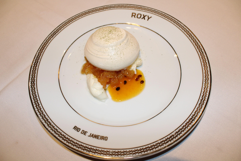 Rio de Janeiro: Roxy Dinner Show - Dinner + Drink & Show