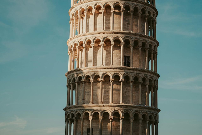 Pisa Multilingual Audio Guided Walking Tour with Tour Leader