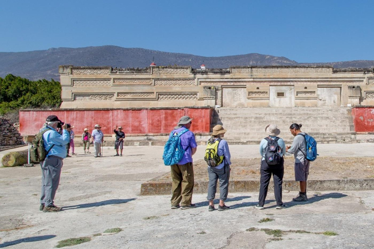 Från Oaxaca: Mitla Mystisk resa till zapotekernas hjärtland