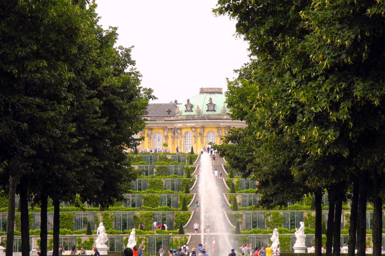 Potsdam: Experience the charming neighbor on a guided bike tour