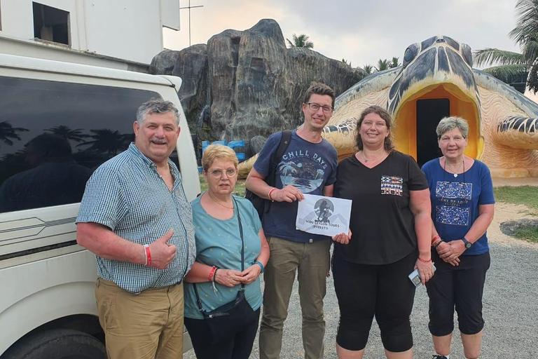 Sri Lanka Tea Estate & Galle Iconic Coastal Train Experience