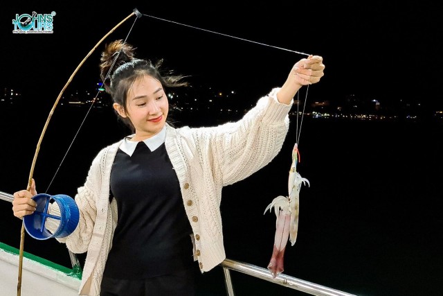 Visit Night Squid Fishing and Sunset Spectacle A Captivating Tour in Nha Trang