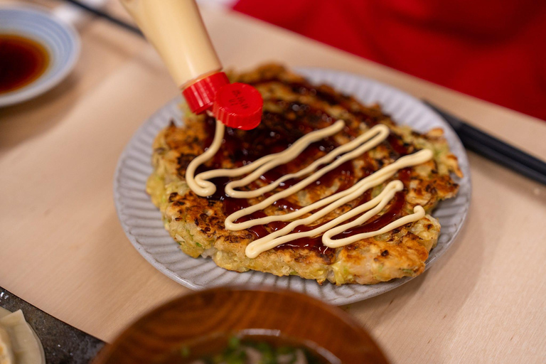 Osaka : Cours de cuisine et dégustation de saké avec visite du marché local